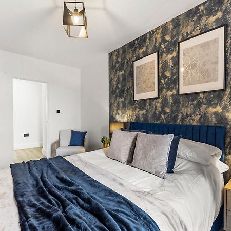 Comfortable 2-Bedroom Stay In NWI Extérieur photo