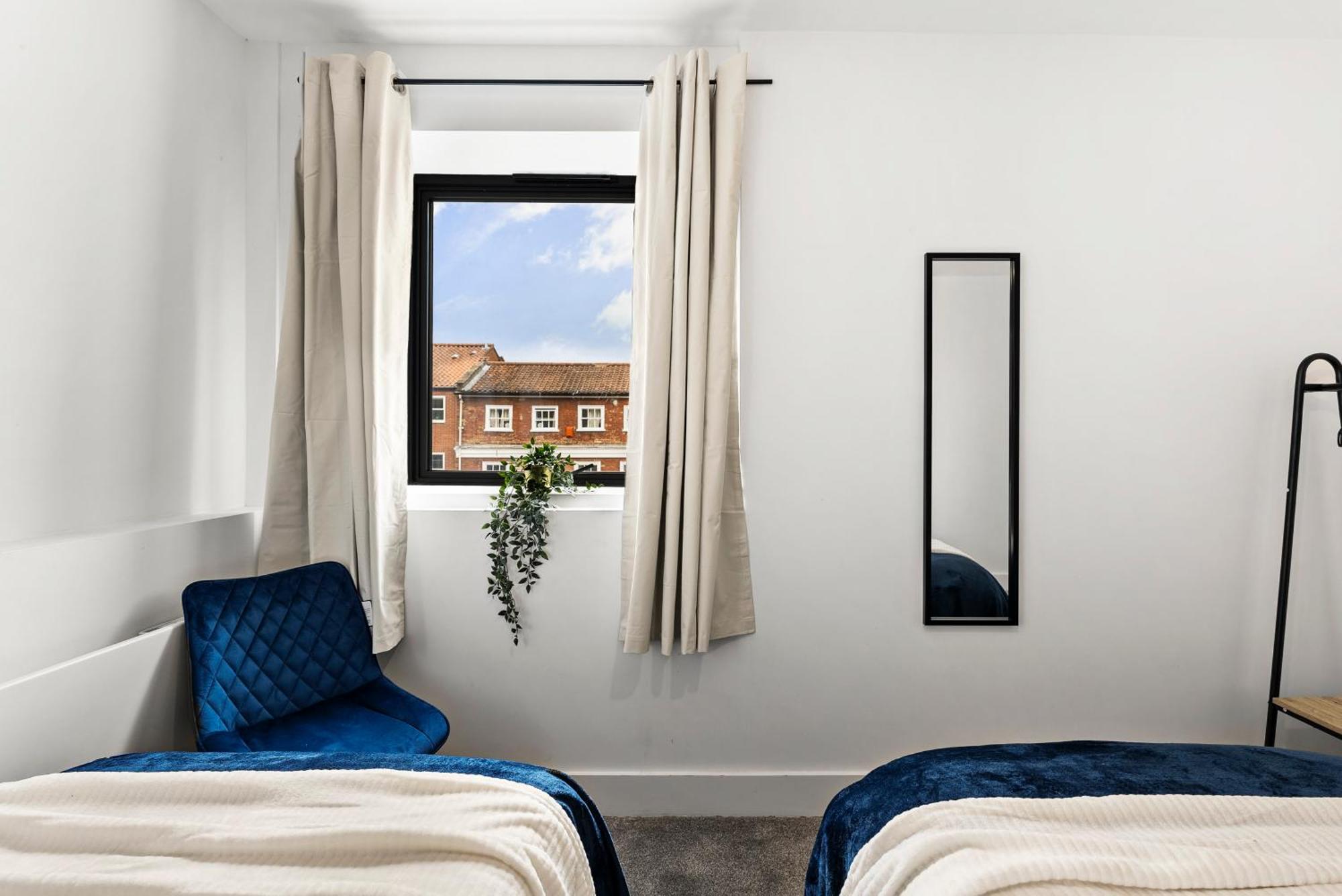 Comfortable 2-Bedroom Stay In NWI Extérieur photo